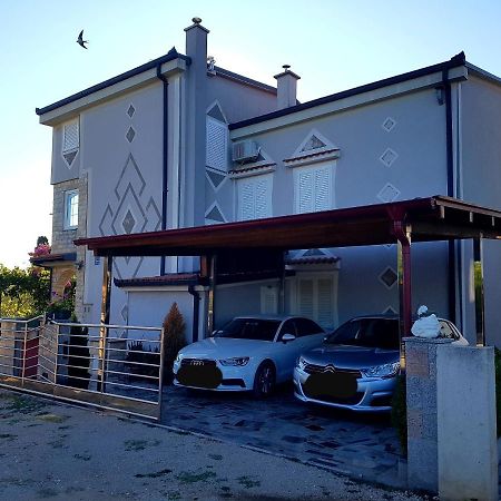 Apartments Petar & Anka Biograd Na Moru Eksteriør bilde