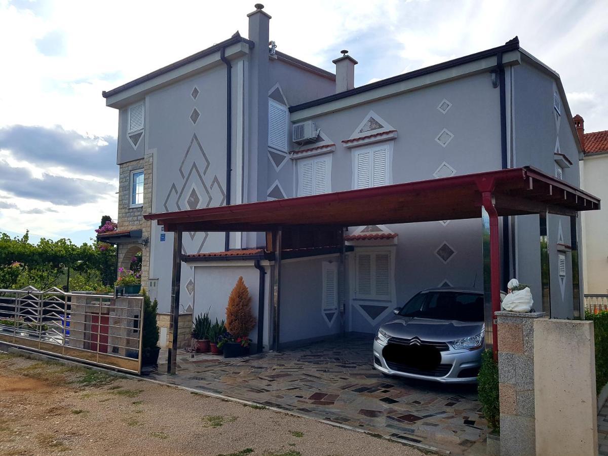 Apartments Petar & Anka Biograd Na Moru Eksteriør bilde
