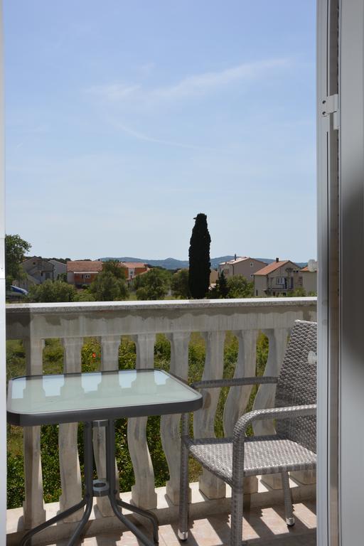 Apartments Petar & Anka Biograd Na Moru Rom bilde