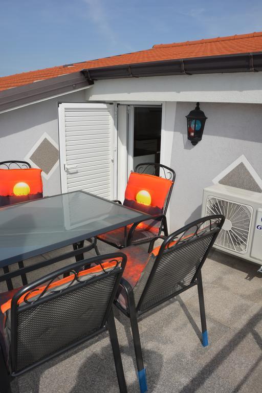 Apartments Petar & Anka Biograd Na Moru Eksteriør bilde